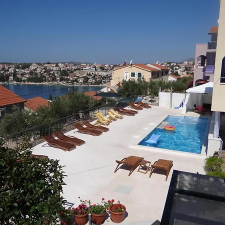 Gemuetliches Mit Meerblick Apartament Trogir